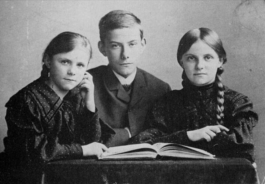 Elisabeth, Paul und Johanna Tillich (von links) 